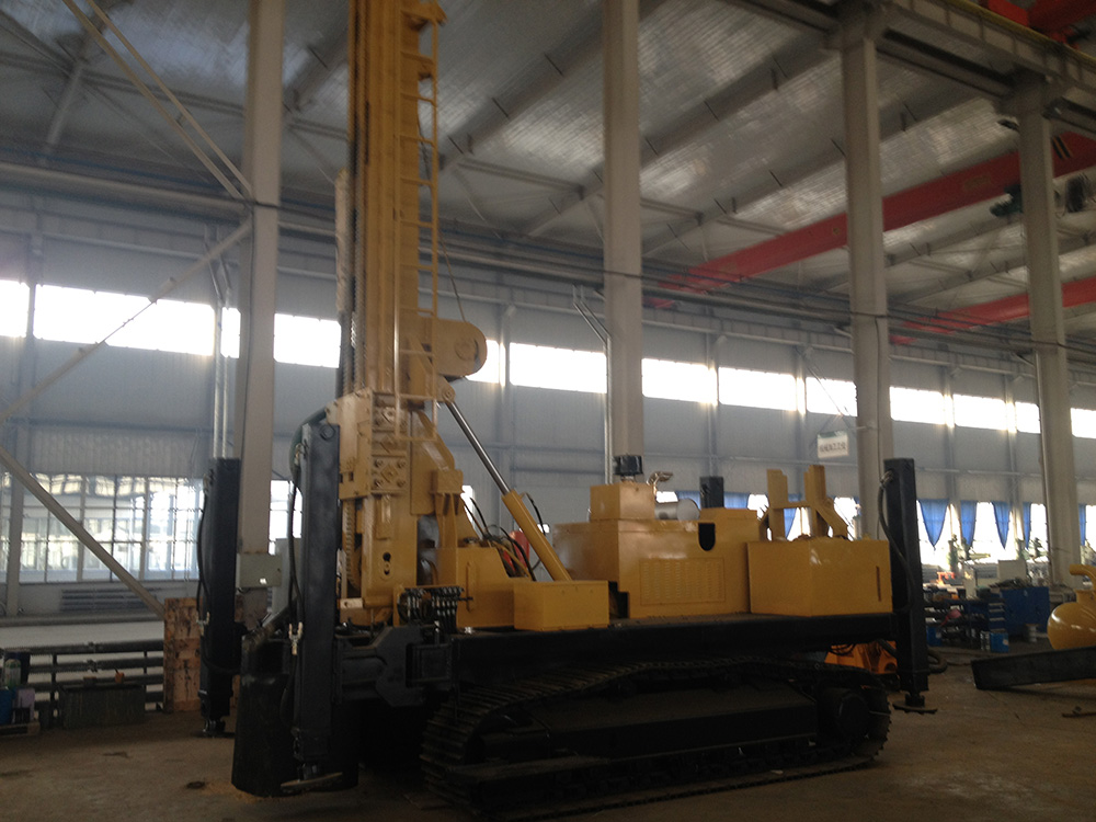 500A type full-hydraulic crawler well drill rig